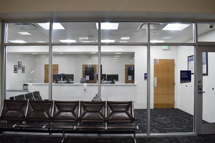 Phoenix Sky Harbor International Airport (PHX) Terminal 4 N4 Concourse Renovation (Photo credit: Architeckton)