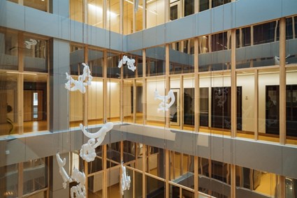 Art installation lightning shaft – Photographer Kristoffer Marchi