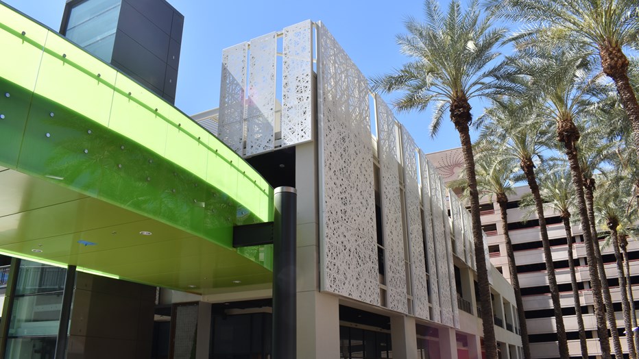 The Arizona Center, located in downtown Phoenix, wanted to transform their current, introverted design to integrate this retail and entertainment destination with the surrounding neighborhood. Skanska performed renovations on the 16-acre site to rebrand the campus and create a vibrant sense of place.