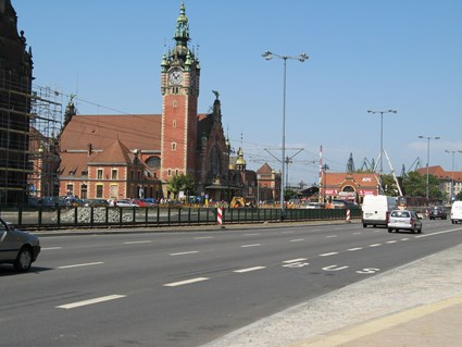 ulice Podwale Grodzkie oraz Waly Jagiellonskie w Gdansku