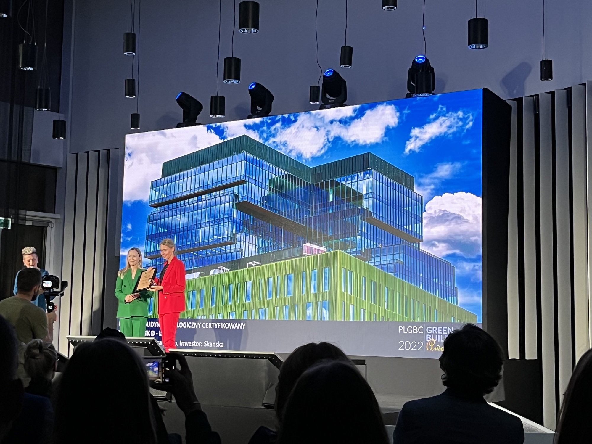 Nagroda_PLGBC_dla_Nowego_Rynku_D_Skanska[1]