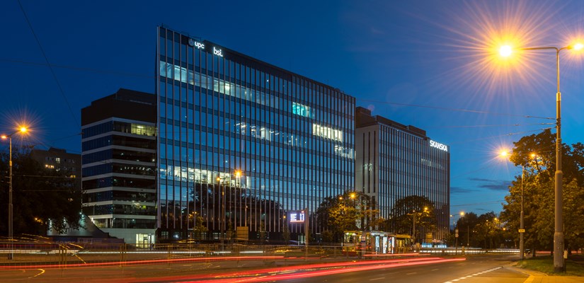 Skanska sprzedaje budynek biurowy w Warszawie  za 70 mln euro